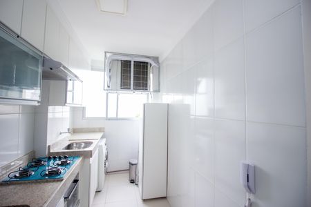 Apartamento à venda com 48m², 2 quartos e 1 vagaCozinha e Área de Serviço