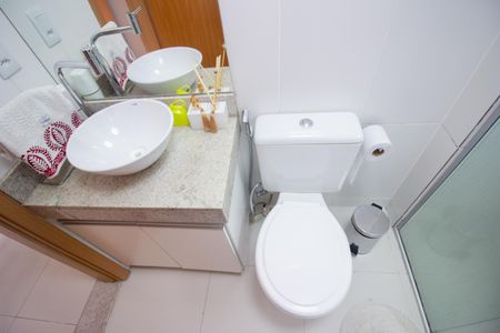 Apartamento à venda com 48m², 2 quartos e 1 vagaBanheiro Social