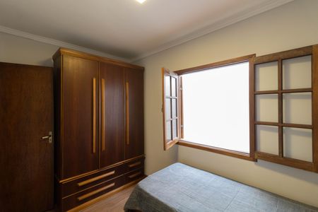 Casa para alugar com 250m², 4 quartos e 2 vagas Casa para alugar com 250m², 4 quartos e 2 vagasQuarto 1