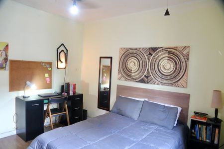 Casa à venda com 100m², 2 quartos e 1 vaga Casa à venda com 100m², 2 quartos e 1 vagaQuarto 1