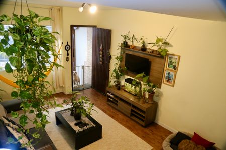 Casa à venda com 100m², 2 quartos e 1 vaga Casa à venda com 100m², 2 quartos e 1 vagaSala