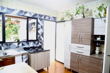 Casa à venda com 100m², 2 quartos e 1 vaga Casa à venda com 100m², 2 quartos e 1 vagaCozinha