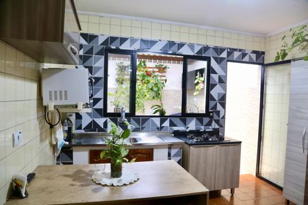 Casa à venda com 100m², 2 quartos e 1 vaga Casa à venda com 100m², 2 quartos e 1 vagaCozinha