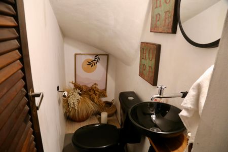 Casa à venda com 100m², 2 quartos e 1 vaga Casa à venda com 100m², 2 quartos e 1 vagaLavabo