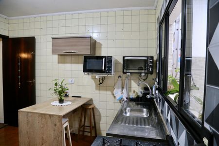 Casa à venda com 100m², 2 quartos e 1 vaga Casa à venda com 100m², 2 quartos e 1 vagaCozinha