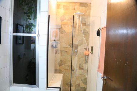 Casa à venda com 100m², 2 quartos e 1 vaga Casa à venda com 100m², 2 quartos e 1 vagaBanheiro