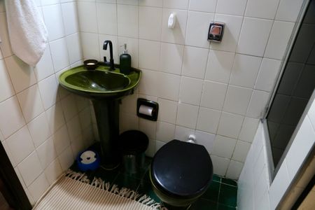 Casa à venda com 100m², 2 quartos e 1 vaga Casa à venda com 100m², 2 quartos e 1 vagaBanheiro