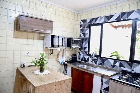 Casa à venda com 100m², 2 quartos e 1 vaga
