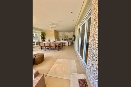 Casa de condomínio à venda com 1000m², 5 quartos e 3 vagasFoto 02