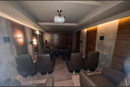 Casa de condomínio à venda com 1000m², 5 quartos e 3 vagasFoto 03