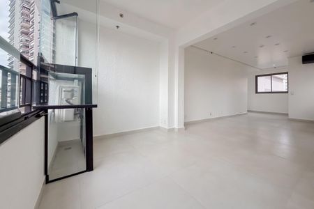 Studio para alugar com 37m², 1 quarto e sem vaga Studio para alugar com 37m², 1 quarto e sem vagaStudio - Varanda