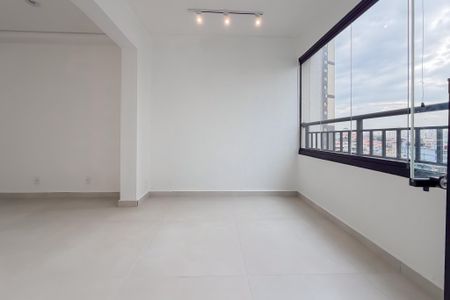 Studio para alugar com 37m², 1 quarto e sem vaga Studio para alugar com 37m², 1 quarto e sem vagaStudio - Varanda