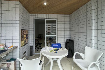 Apartamento para alugar com 112m², 2 quartos e 1 vagaSacada