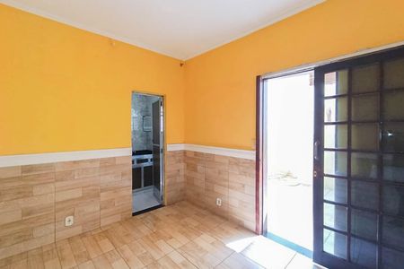 Sala de casa para alugar com 1 quarto, 85m² em Santíssimo, Rio de Janeiro
