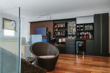 Foto 05 de casa de condomínio à venda com 5 quartos, 430m² em Alphaville, Santana de Parnaíba