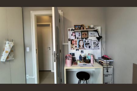 Apartamento para alugar com 65m², 2 quartos e 1 vagaQuarto 