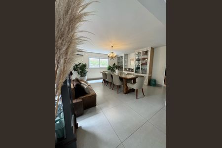 Casa de condomínio à venda com 370m², 4 quartos e 4 vagasFoto 07