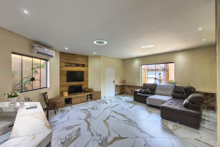 Sala de casa para alugar com 3 quartos, 600m² em Solemar, Praia Grande