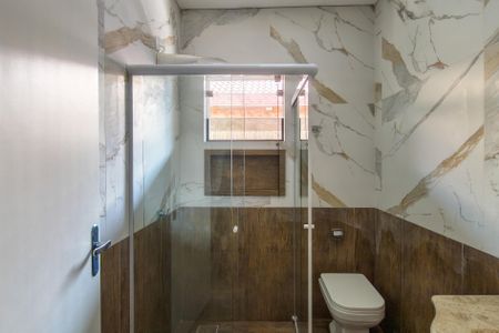 Casa para alugar com 600m², 3 quartos e 5 vagasBanheiro da Suíte 1