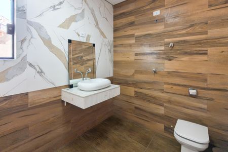 Casa para alugar com 600m², 3 quartos e 5 vagasBanheiro da Suíte 3