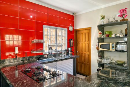 Casa para alugar com 250m², 3 quartos e 2 vagasCozinha 