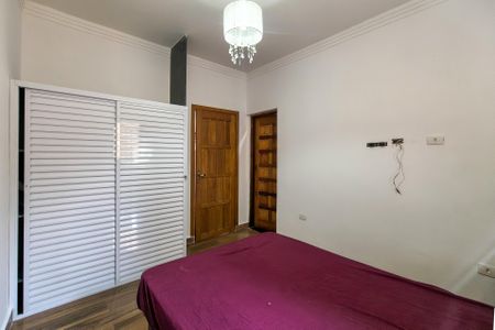 Casa para alugar com 250m², 3 quartos e 2 vagasSuite