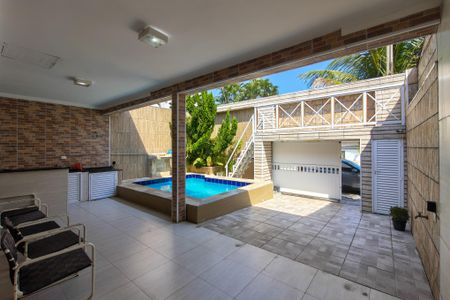 Casa para alugar com 250m², 3 quartos e 2 vagasPiscina