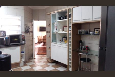Casa de condomínio à venda com 360m², 4 quartos e 4 vagasFoto 04