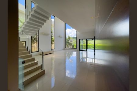 Casa de condomínio à venda com 440m², 4 quartos e 4 vagasFoto 05