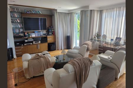 Casa de condomínio à venda com 760m², 4 quartos e 9 vagas Casa de condomínio à venda com 760m², 4 quartos e 9 vagasFoto 33