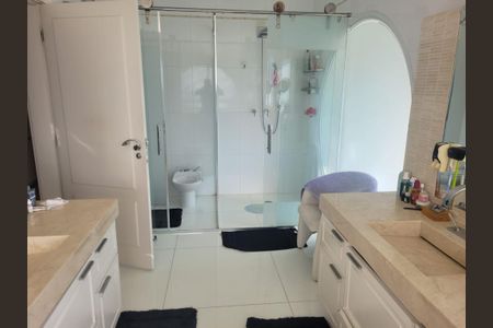 Casa de condomínio à venda com 760m², 4 quartos e 9 vagas Casa de condomínio à venda com 760m², 4 quartos e 9 vagasFoto 11