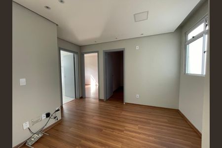 Apartamento à venda com 2 quartos, 57m² em Diehl, Novo Hamburgo