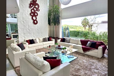 Casa de condomínio à venda com 734m², 5 quartos e 6 vagas Casa de condomínio à venda com 734m², 5 quartos e 6 vagasFoto 13