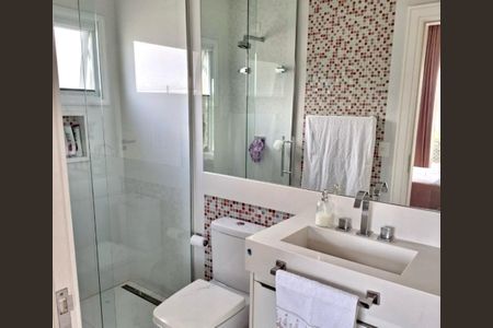 Casa de condomínio à venda com 734m², 5 quartos e 6 vagas Casa de condomínio à venda com 734m², 5 quartos e 6 vagasFoto 25