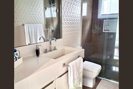 Casa de condomínio à venda com 734m², 5 quartos e 6 vagas Casa de condomínio à venda com 734m², 5 quartos e 6 vagasFoto 28
