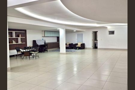 Casa de condomínio à venda com 734m², 5 quartos e 6 vagas Casa de condomínio à venda com 734m², 5 quartos e 6 vagasFoto 06