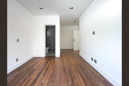 Casa de condomínio à venda com 399m², 4 quartos e 4 vagasFoto 40