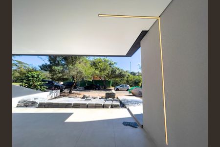 Casa de condomínio à venda com 399m², 4 quartos e 4 vagasFoto 03