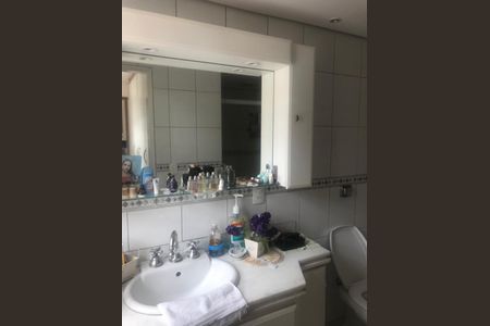 Casa de condomínio à venda com 700m², 4 quartos e 6 vagas Casa de condomínio à venda com 700m², 4 quartos e 6 vagasFoto 16