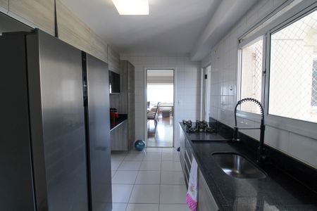 Apartamento à venda com 134m², 3 quartos e 2 vagasCozinha
