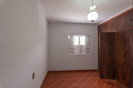 Casa à venda com 180m², 3 quartos e 3 vagas Casa à venda com 180m², 3 quartos e 3 vagasSuíte