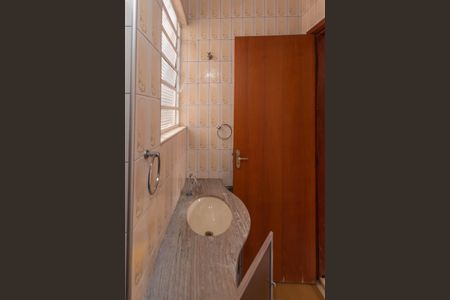 Casa à venda com 180m², 3 quartos e 3 vagas Casa à venda com 180m², 3 quartos e 3 vagasBanheiro da Suíte