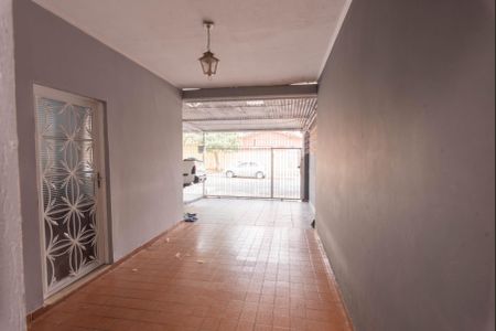 Casa à venda com 180m², 3 quartos e 3 vagas Casa à venda com 180m², 3 quartos e 3 vagasGaragem
