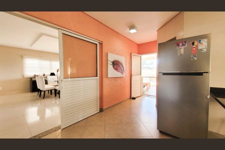 Casa de condomínio para alugar com 560m², 5 quartos e 4 vagas Casa de condomínio para alugar com 560m², 5 quartos e 4 vagasCozinha