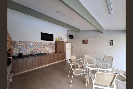 Casa à venda com 200m², 3 quartos e 2 vagasQuintal