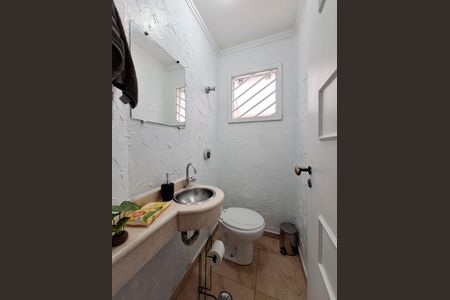 Casa à venda com 200m², 3 quartos e 2 vagasLavabo