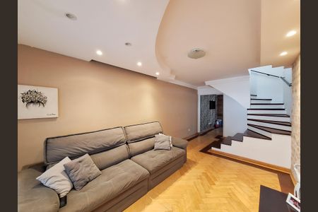 Casa à venda com 200m², 3 quartos e 2 vagasSala