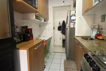 Foto 05 de apartamento à venda com 2 quartos, 59m² em Jardim Tupanci, Barueri