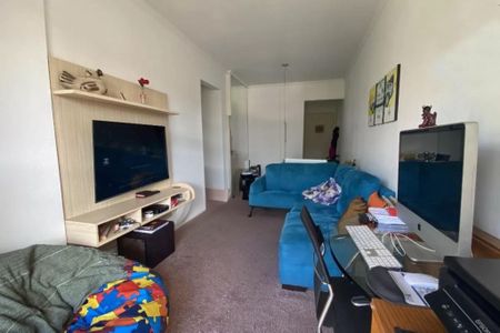 Foto 02 de apartamento à venda com 2 quartos, 59m² em Jardim Tupanci, Barueri