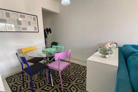 Foto 03 de apartamento à venda com 2 quartos, 59m² em Jardim Tupanci, Barueri